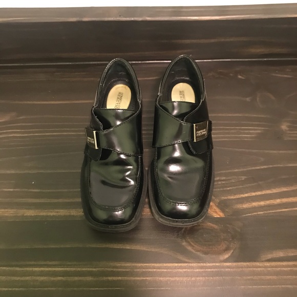 Kenneth Cole Reaction Boys Fast Cash Dress Shoes - Picture 1 of 10